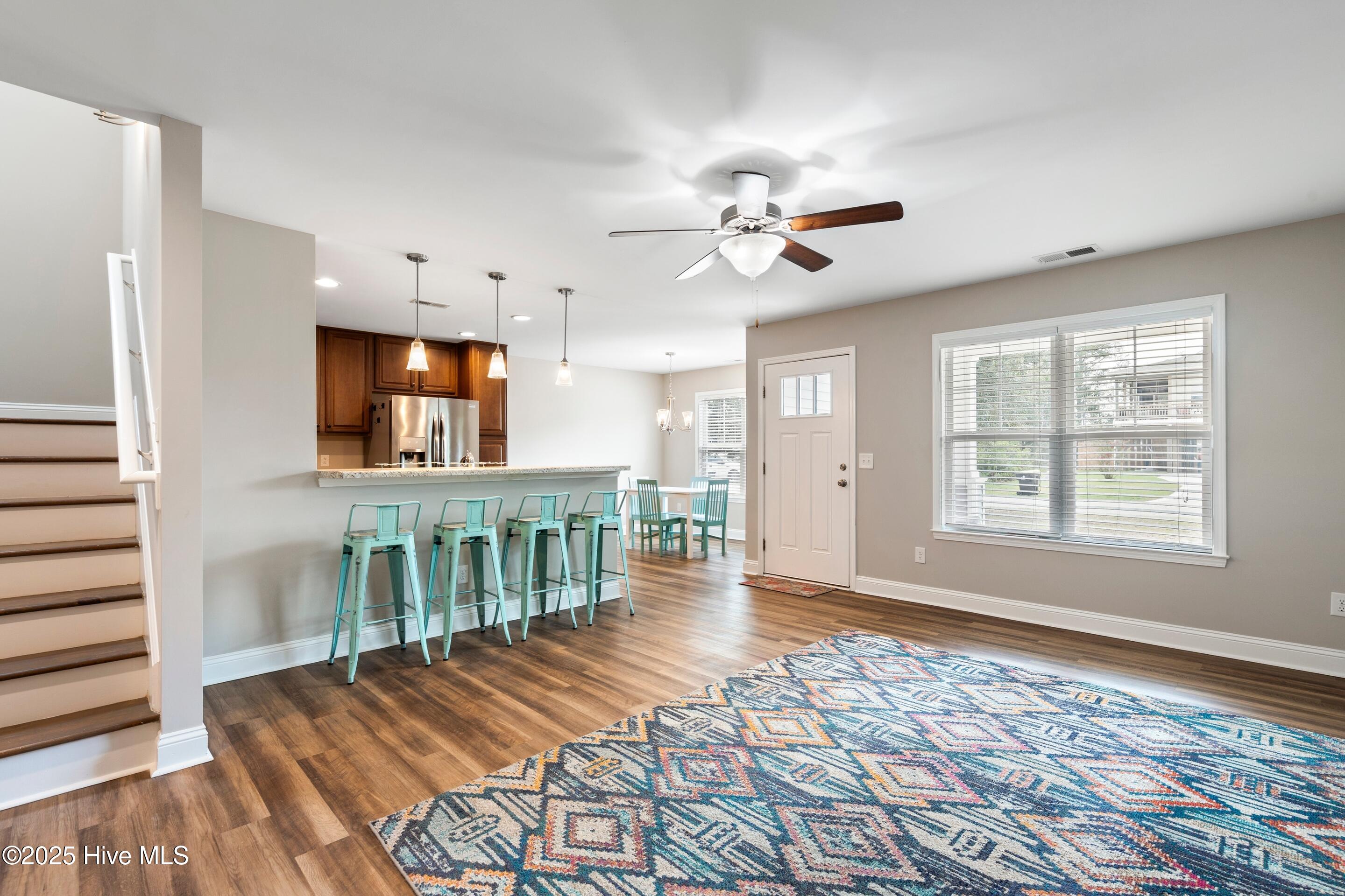 100523532 | Photo 17