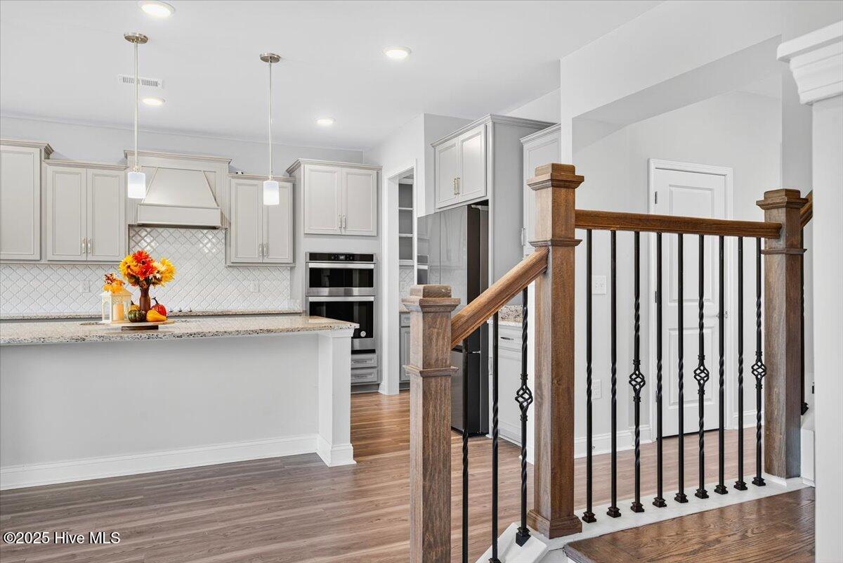 100532421 | Photo 28