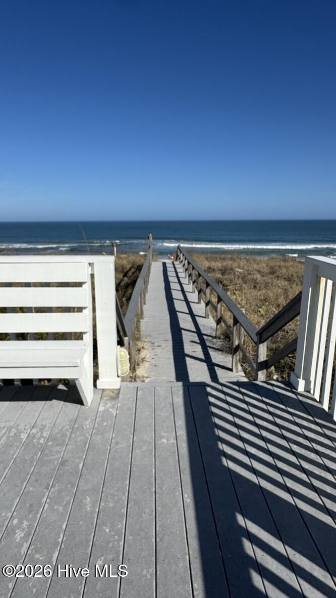 100558104 | Photo 63