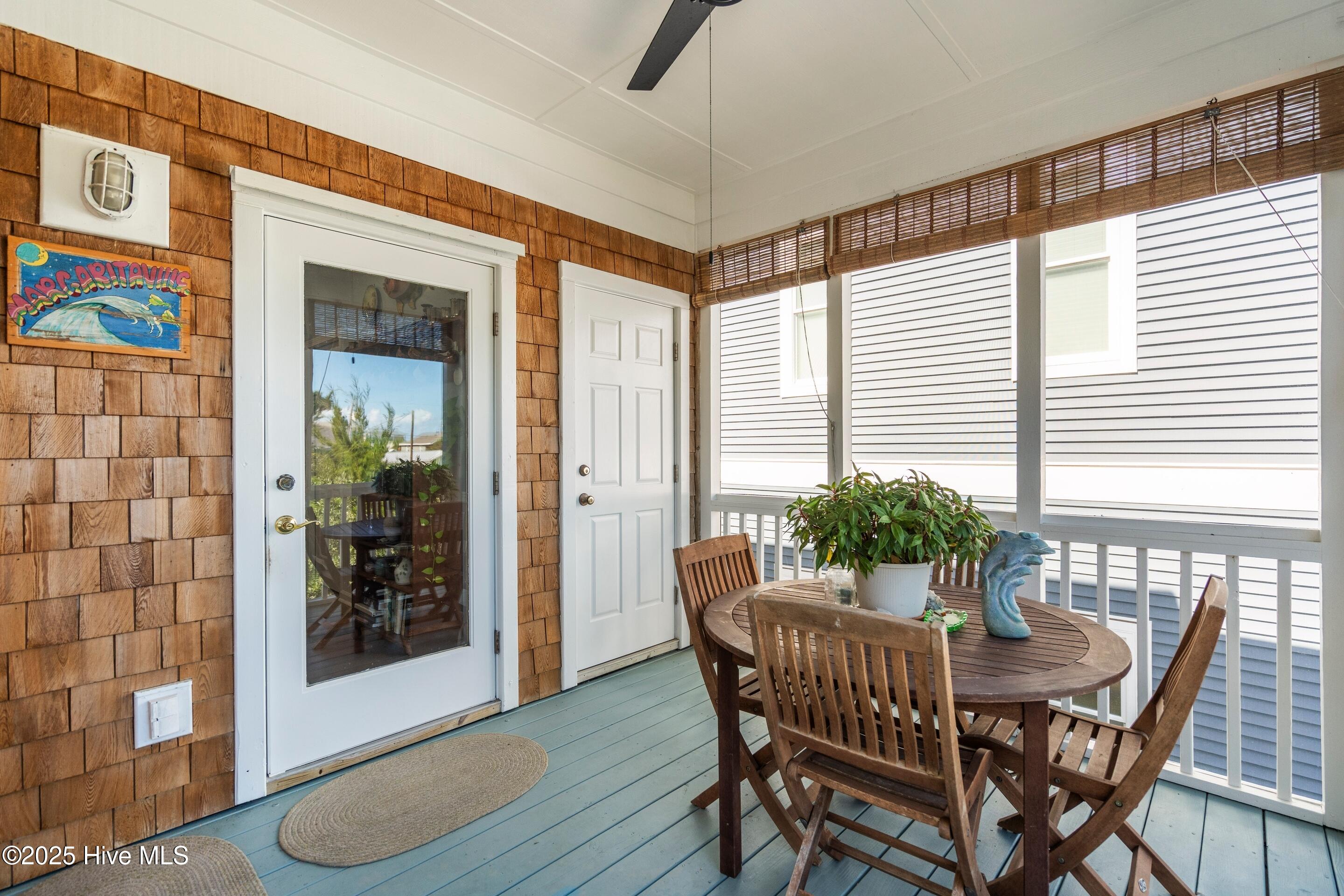 100535794 | Photo 34