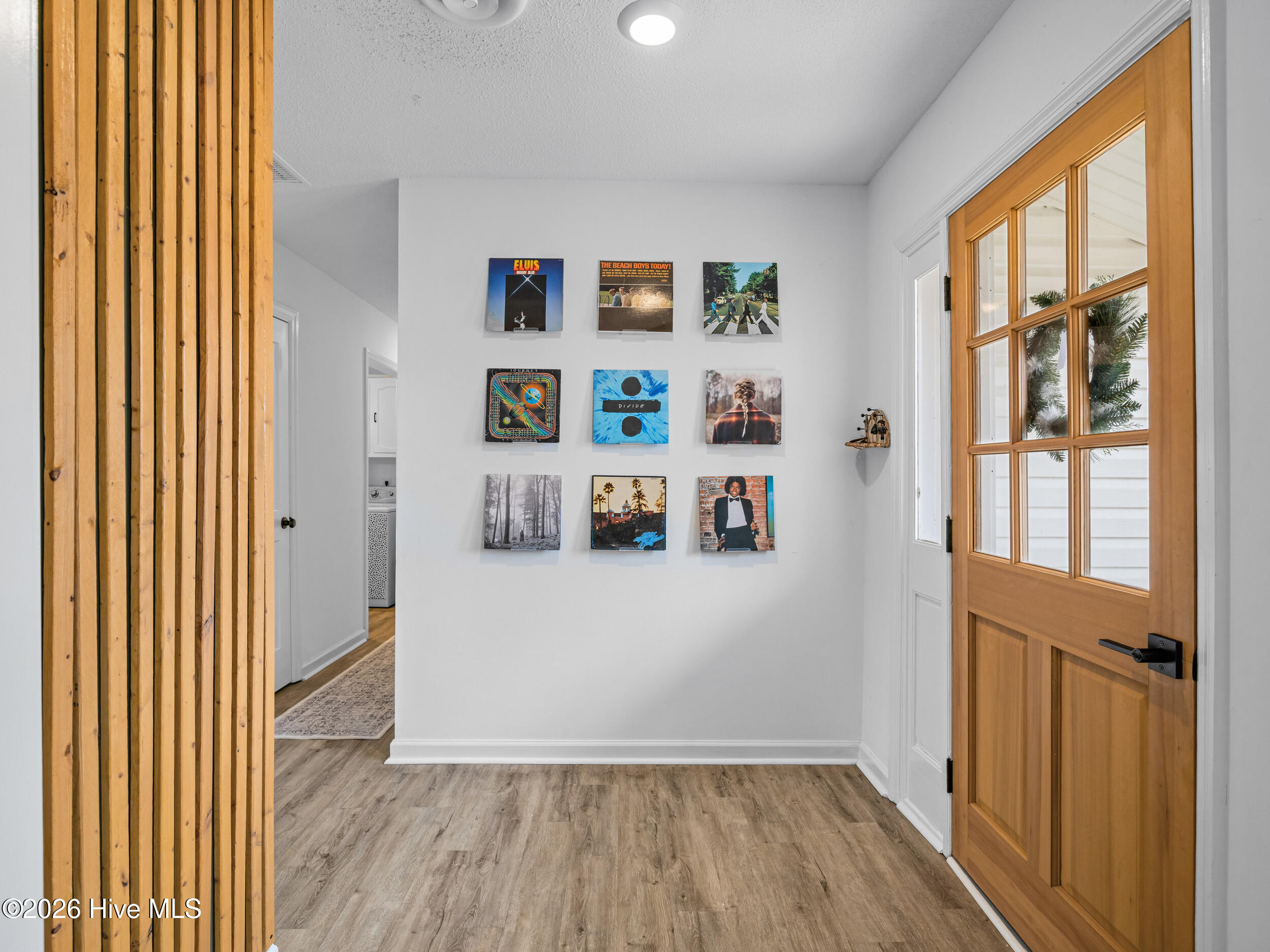 100556726 | Photo 17