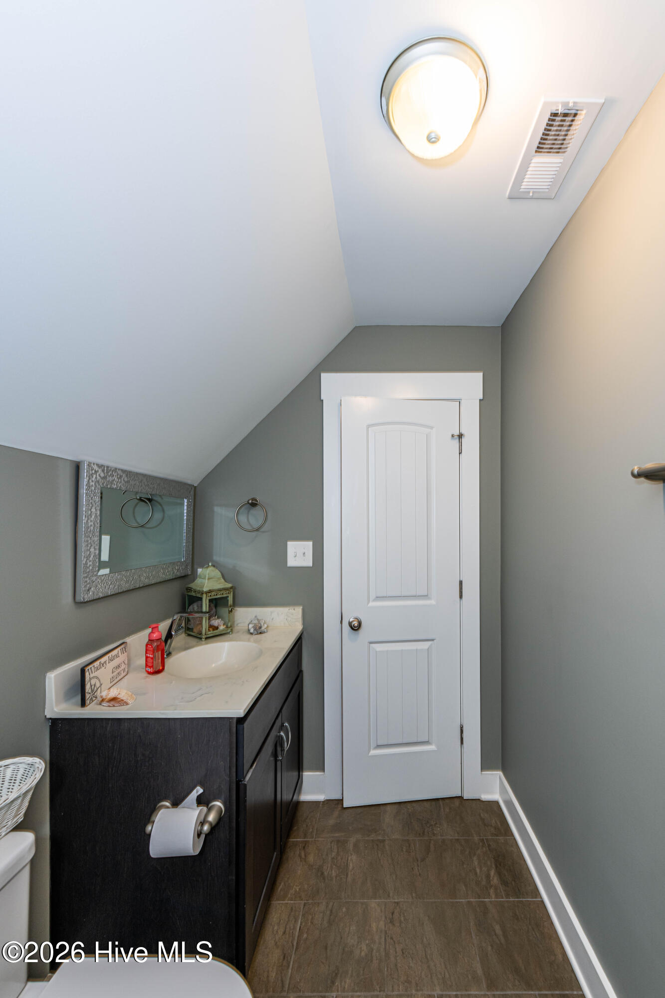 100559174 | Photo 65