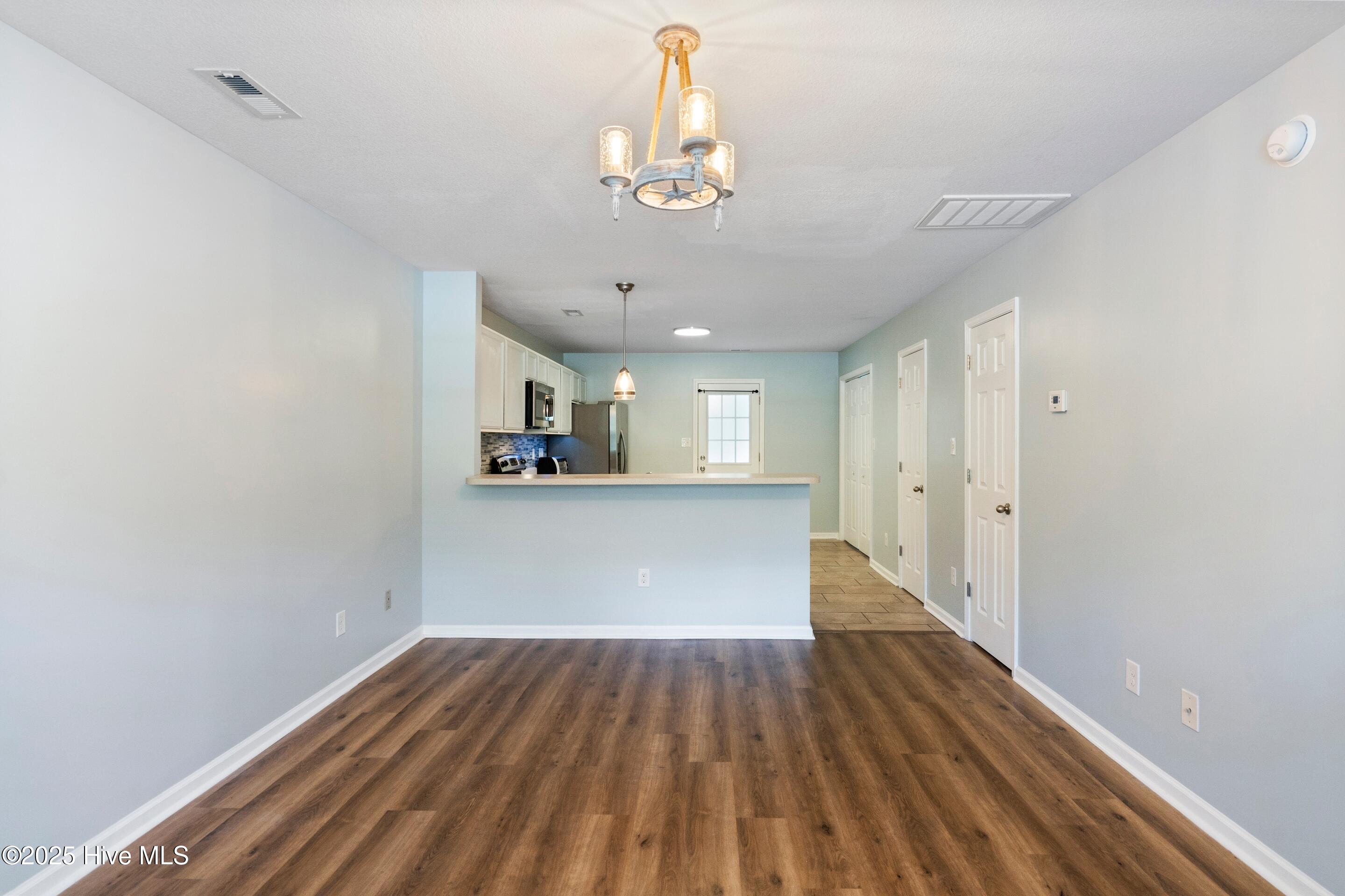 100536267 | Photo 10