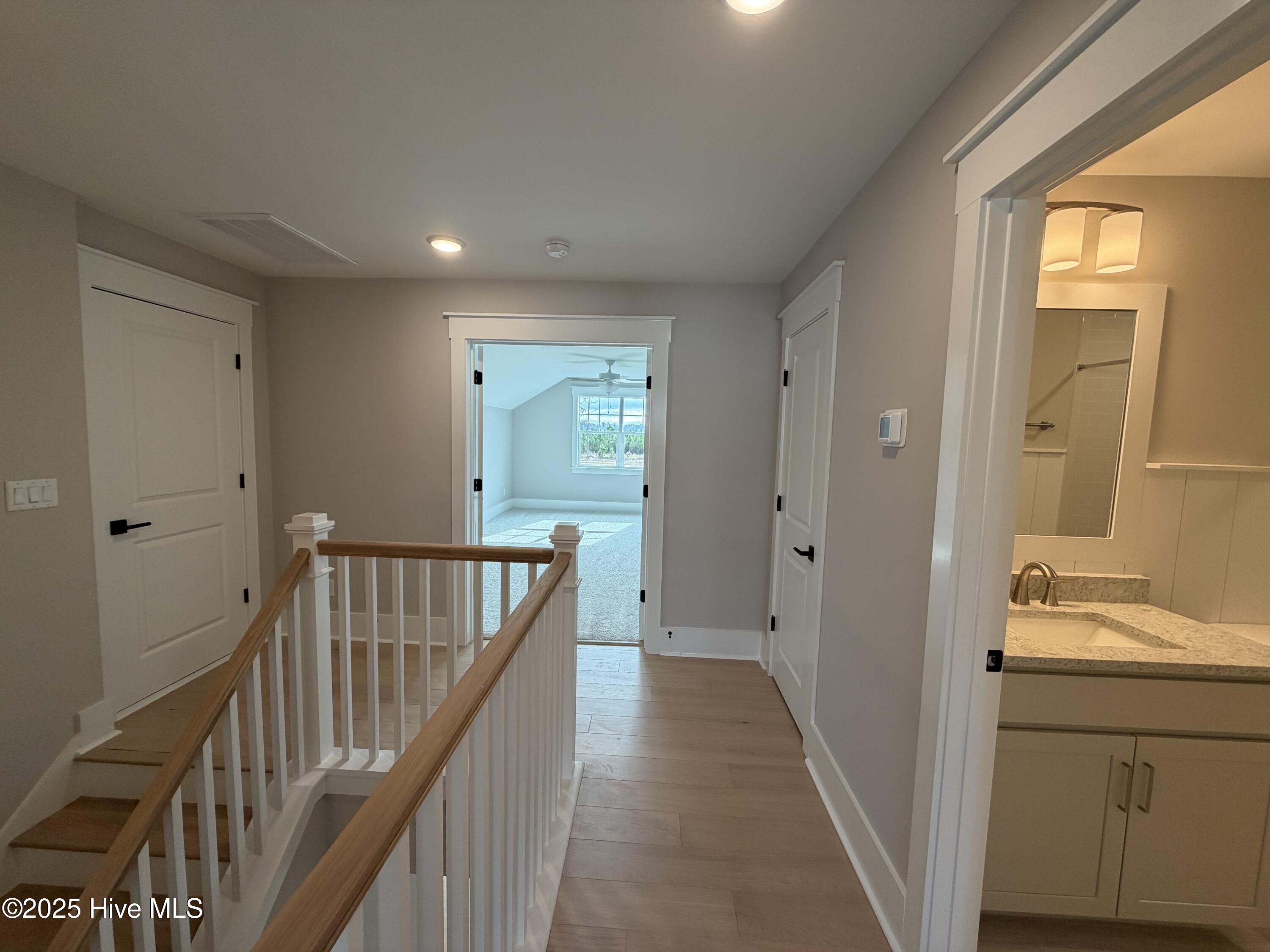 100531955 | Photo 37