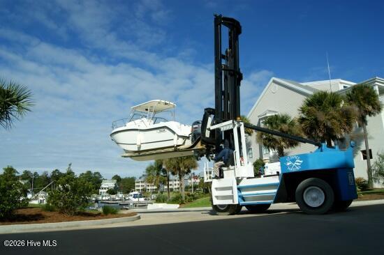 100567899 | Photo 73