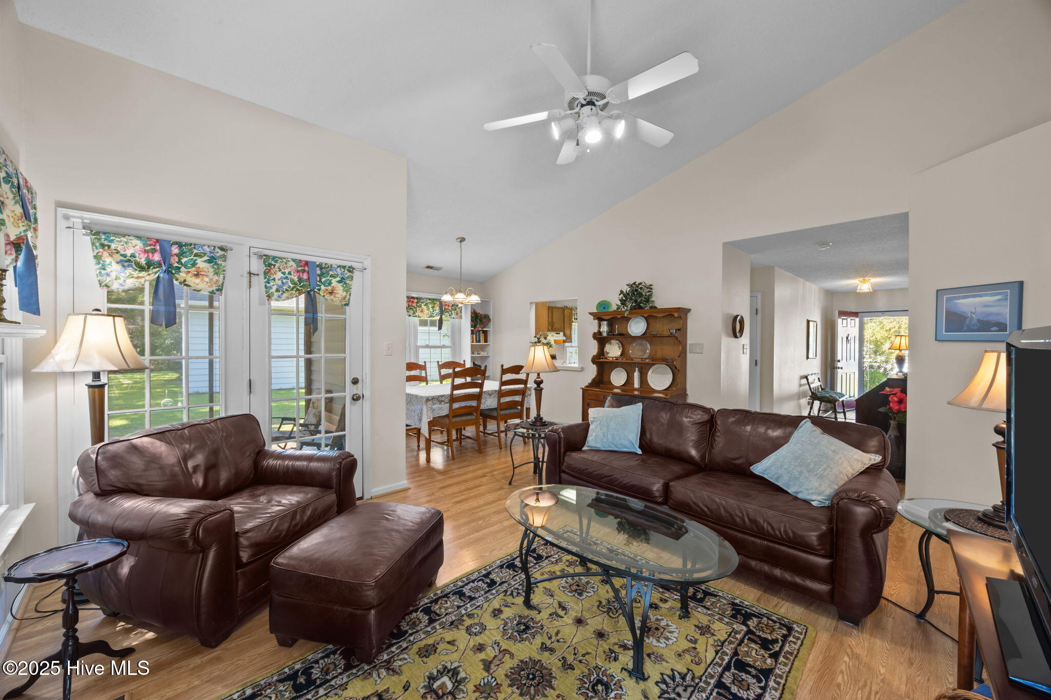 17-web-or-mls-0C0A7040