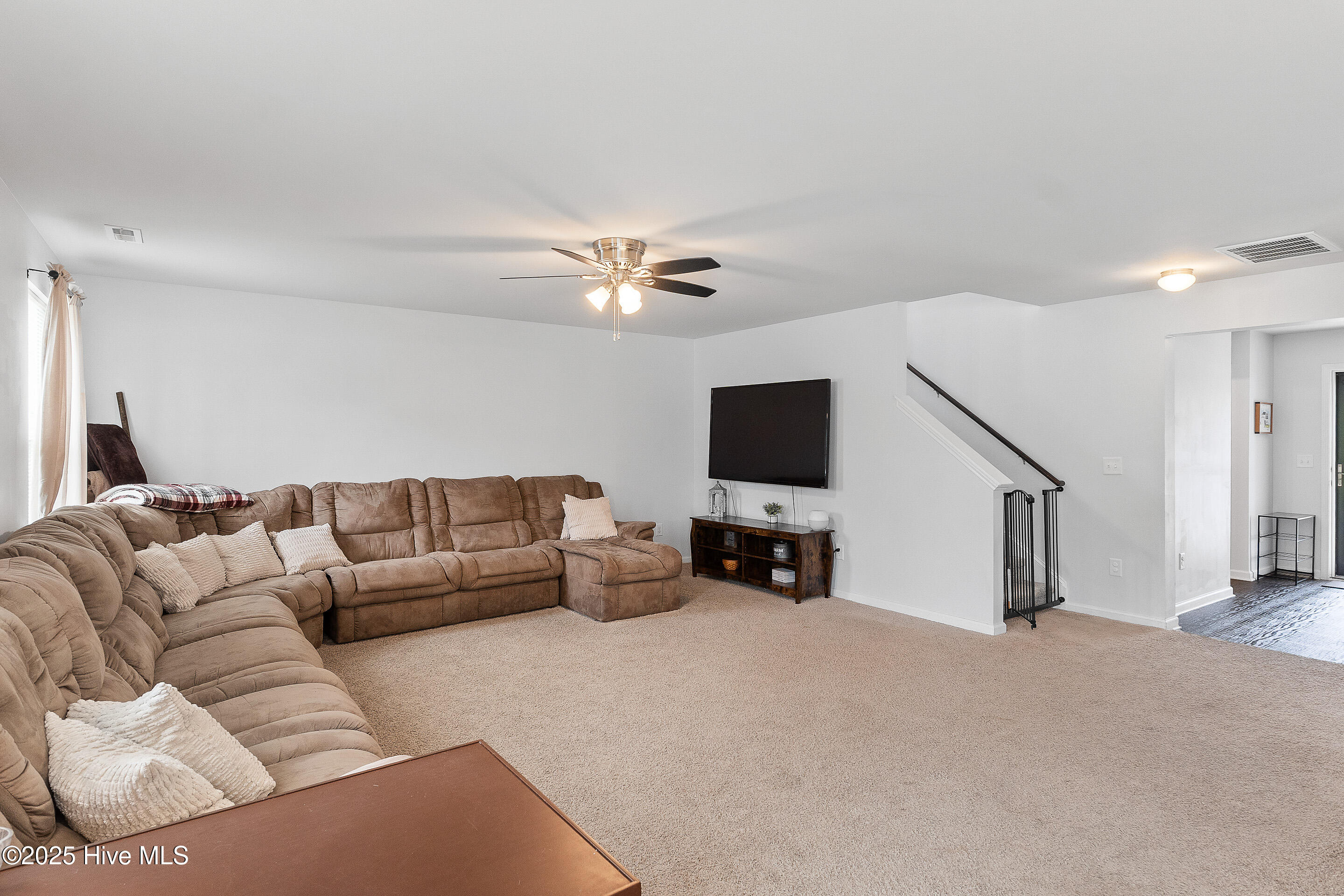 100510114 | Photo 33