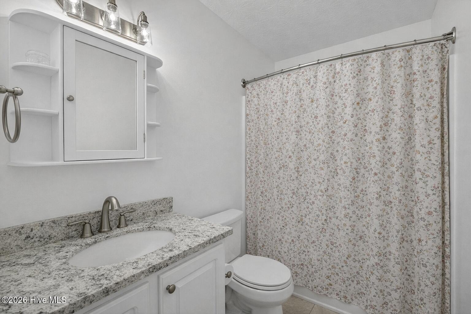 100543269 | Photo 25