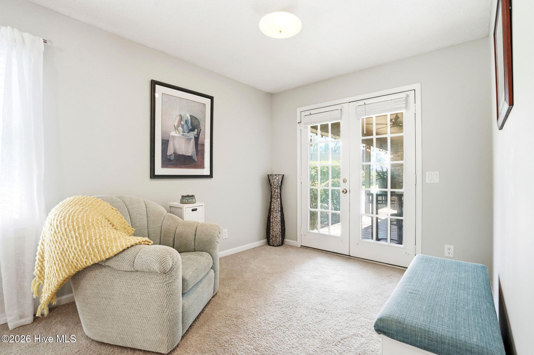 100563763 | Photo 23