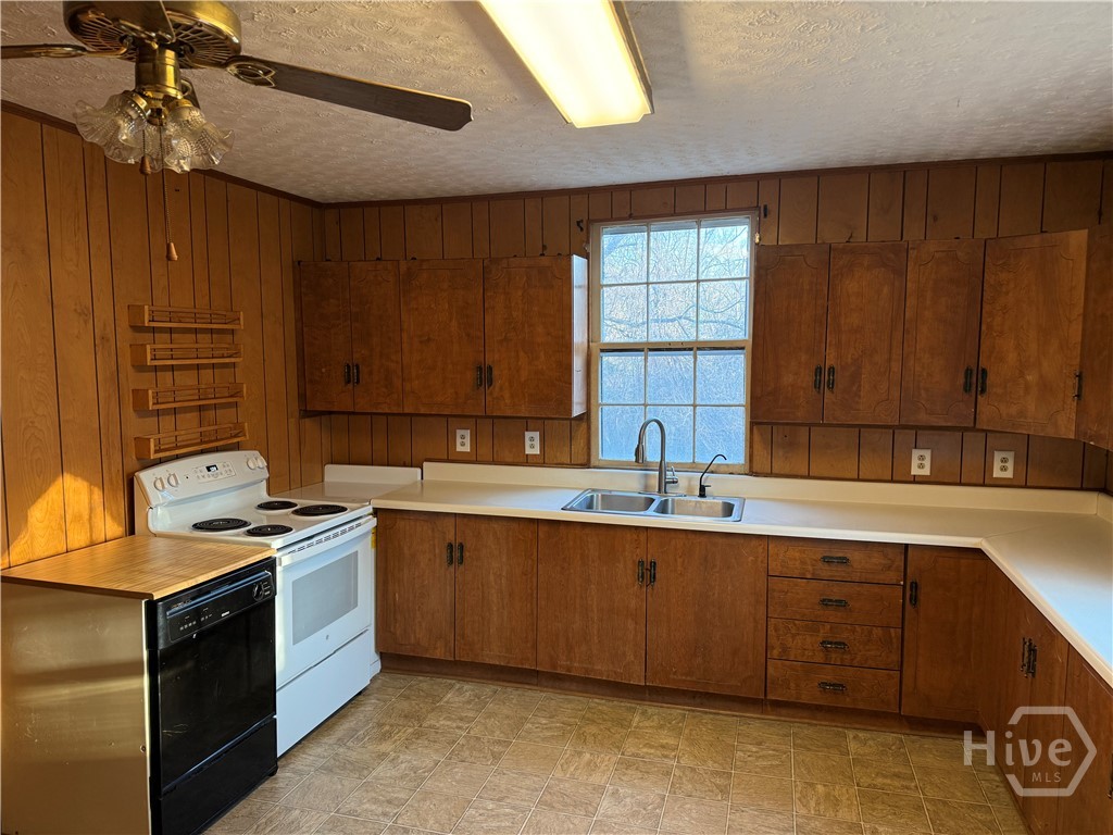 Homes for sale in Jefferson, GA | 219 Elm, Jefferson, GA 30549 | MLS# CL348758