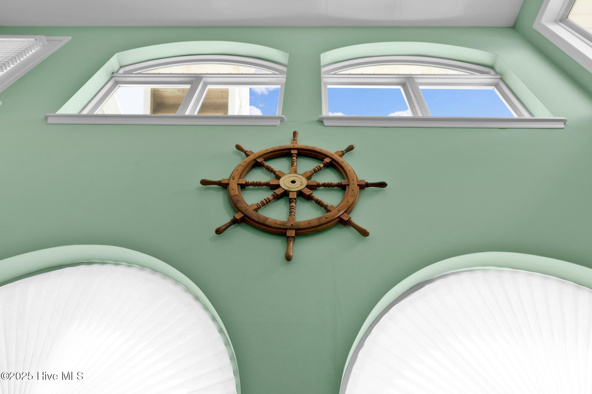 100516997 | Photo 24