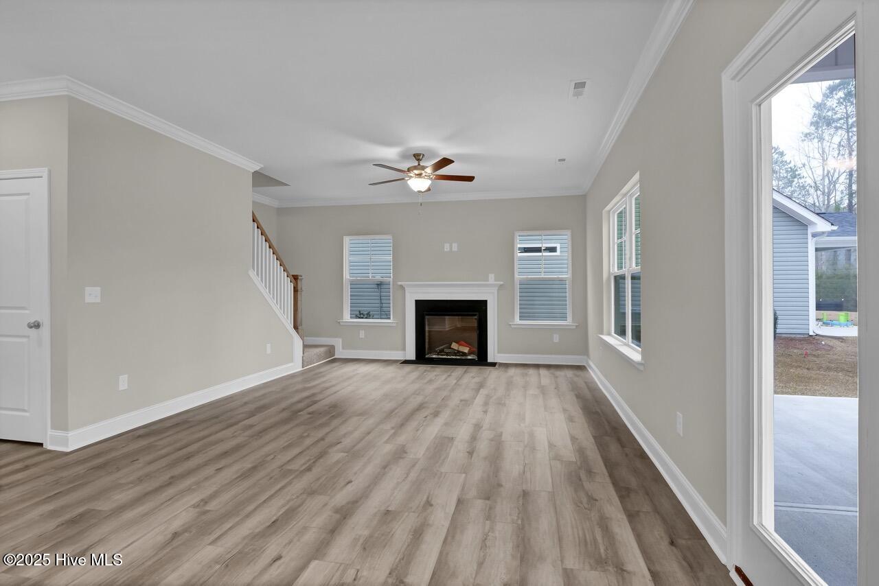 100543340 | Photo 25