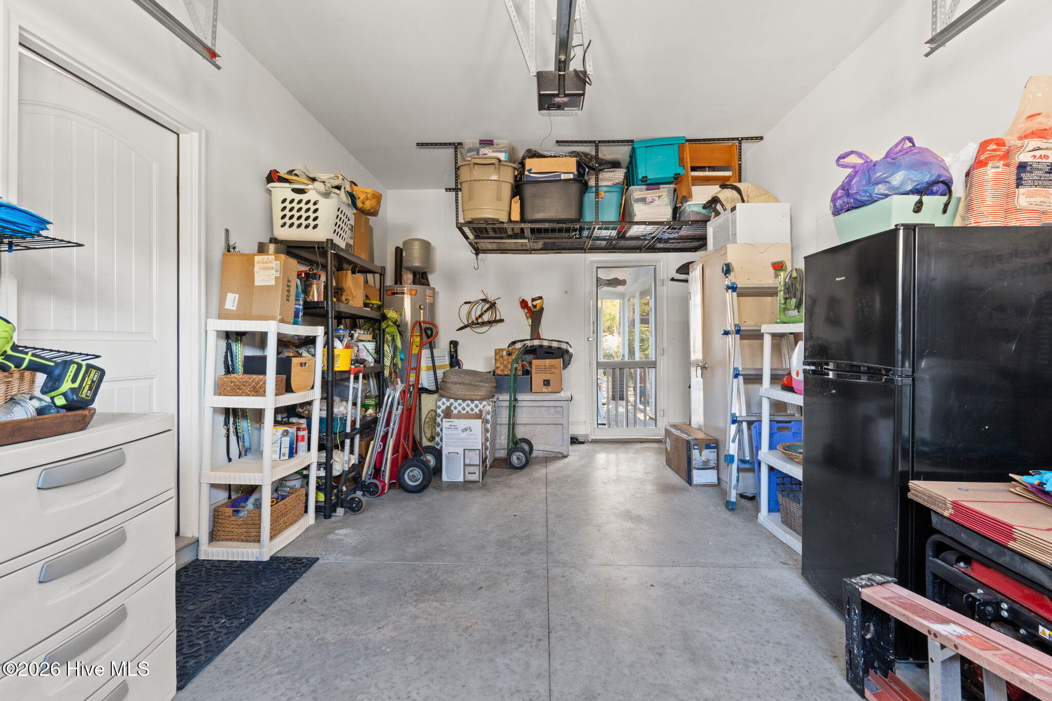 100564340 | Photo 44