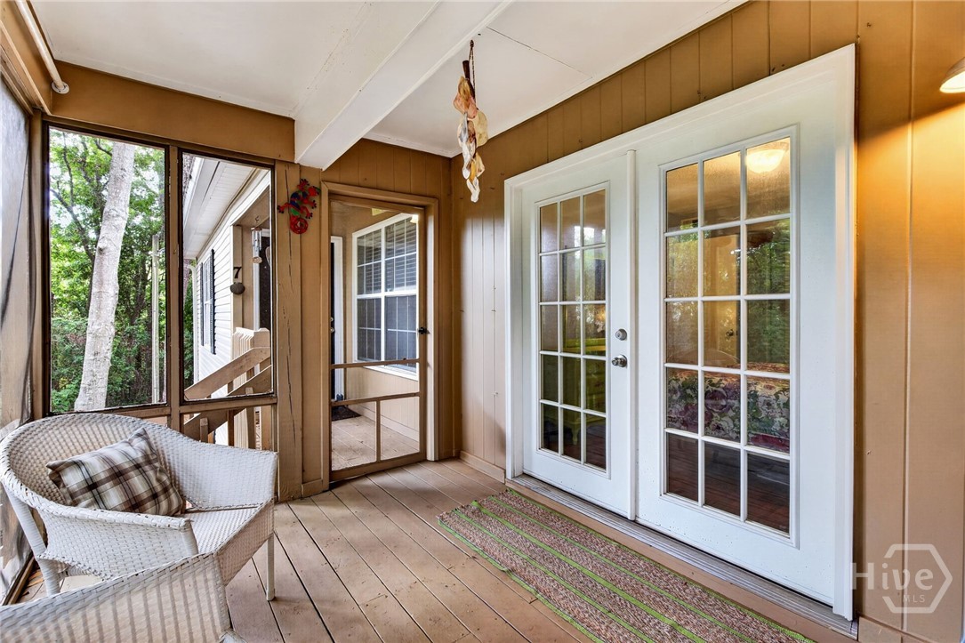 Homes for sale in Savannah, GA | 401 N Cromwell Rd #J7, Savannah, GA 31410 | MLS# SA360345