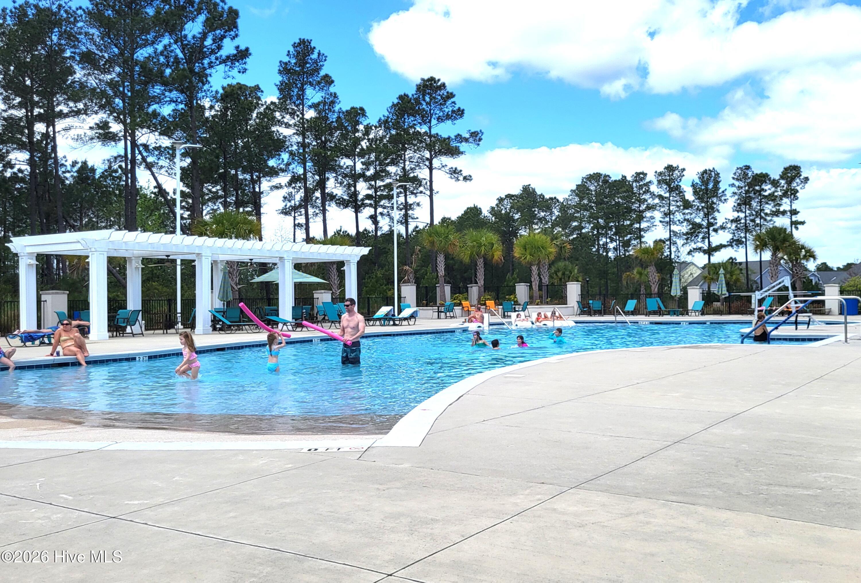 100564623 | Photo 36