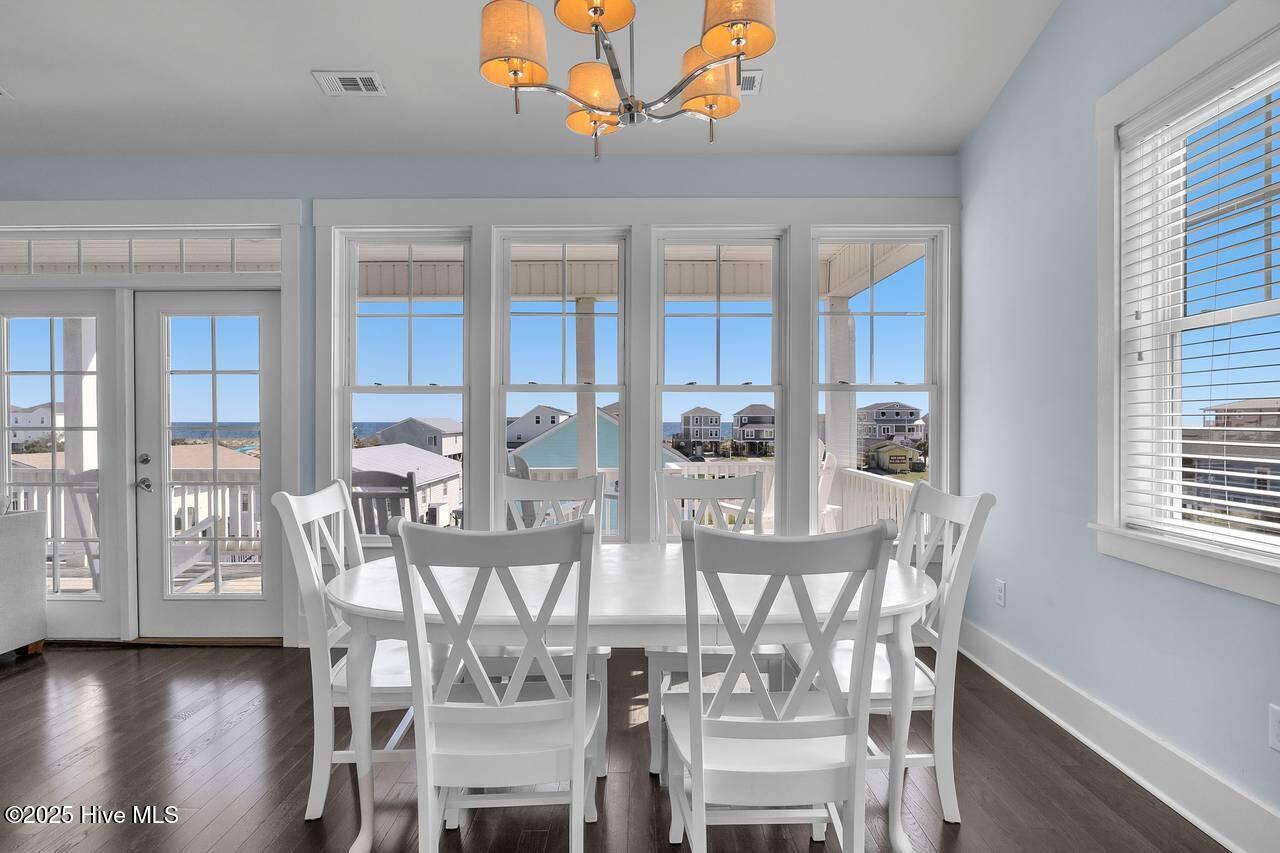 100543948 | Photo 21