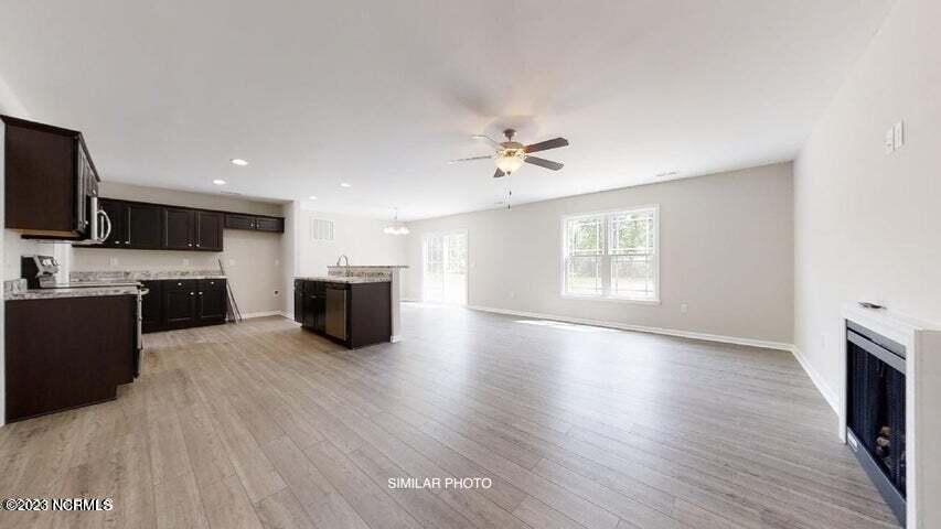 100518154 | Photo 26