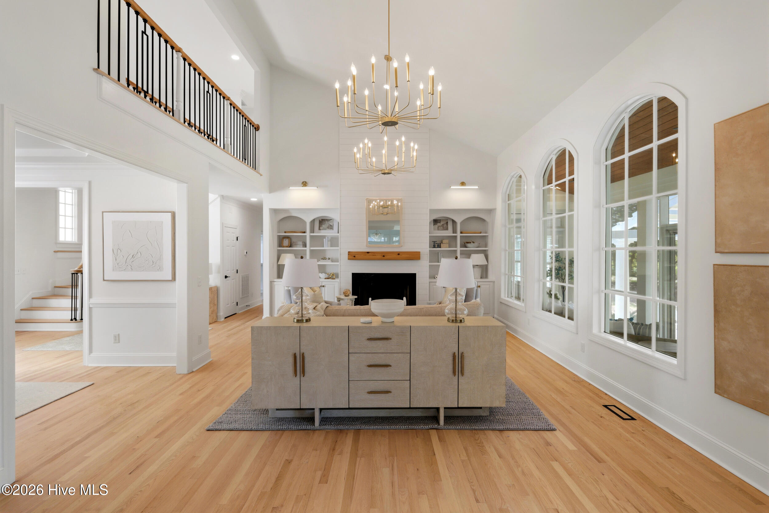 100540721 | Photo 19