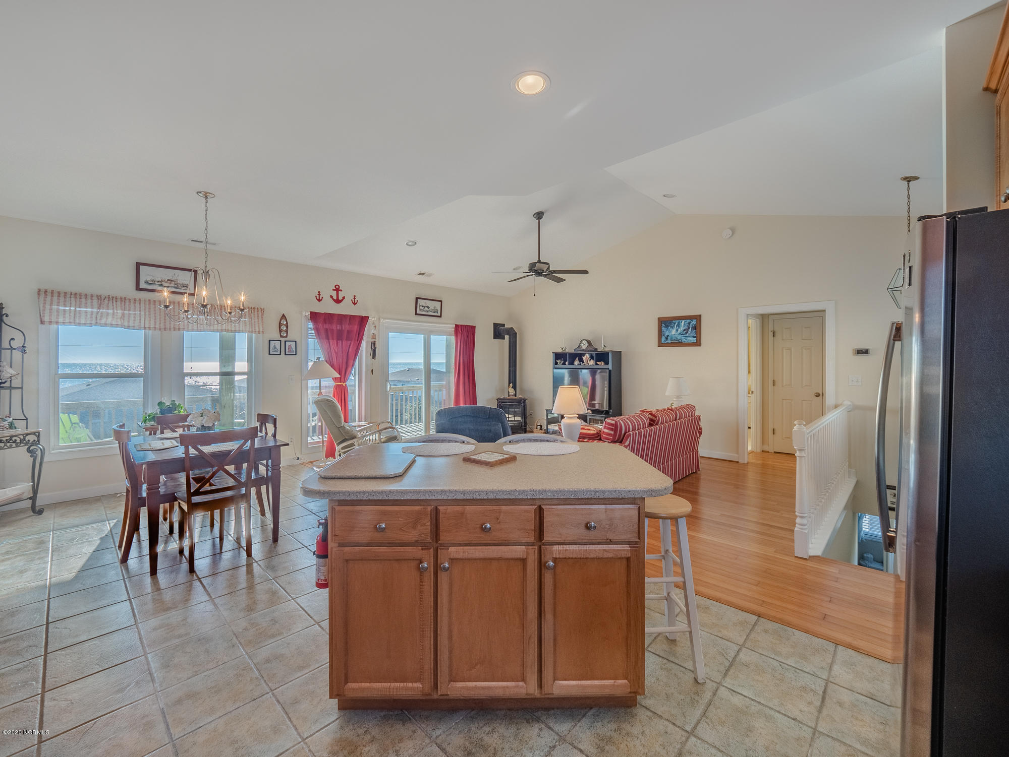 1016 Ocean Boulevard, Topsail Beach, NC 28445 – photo 13: 14-large-2000px