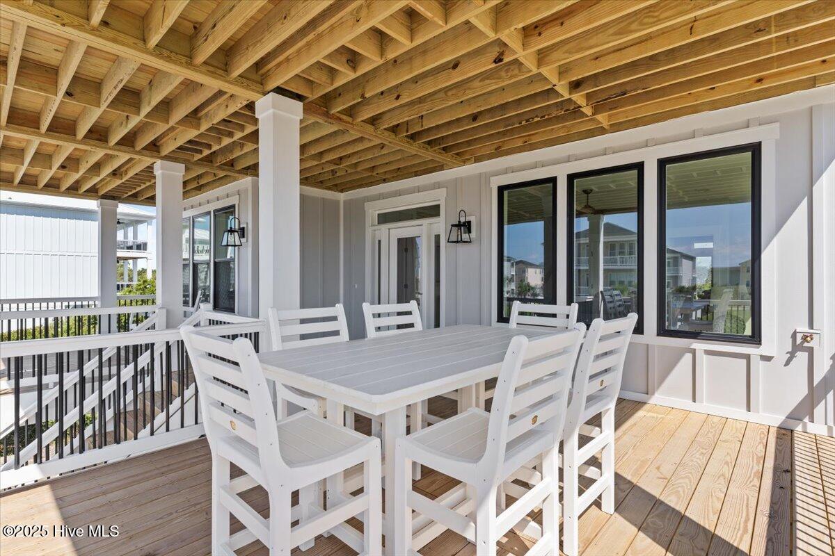 100526608 | Photo 79