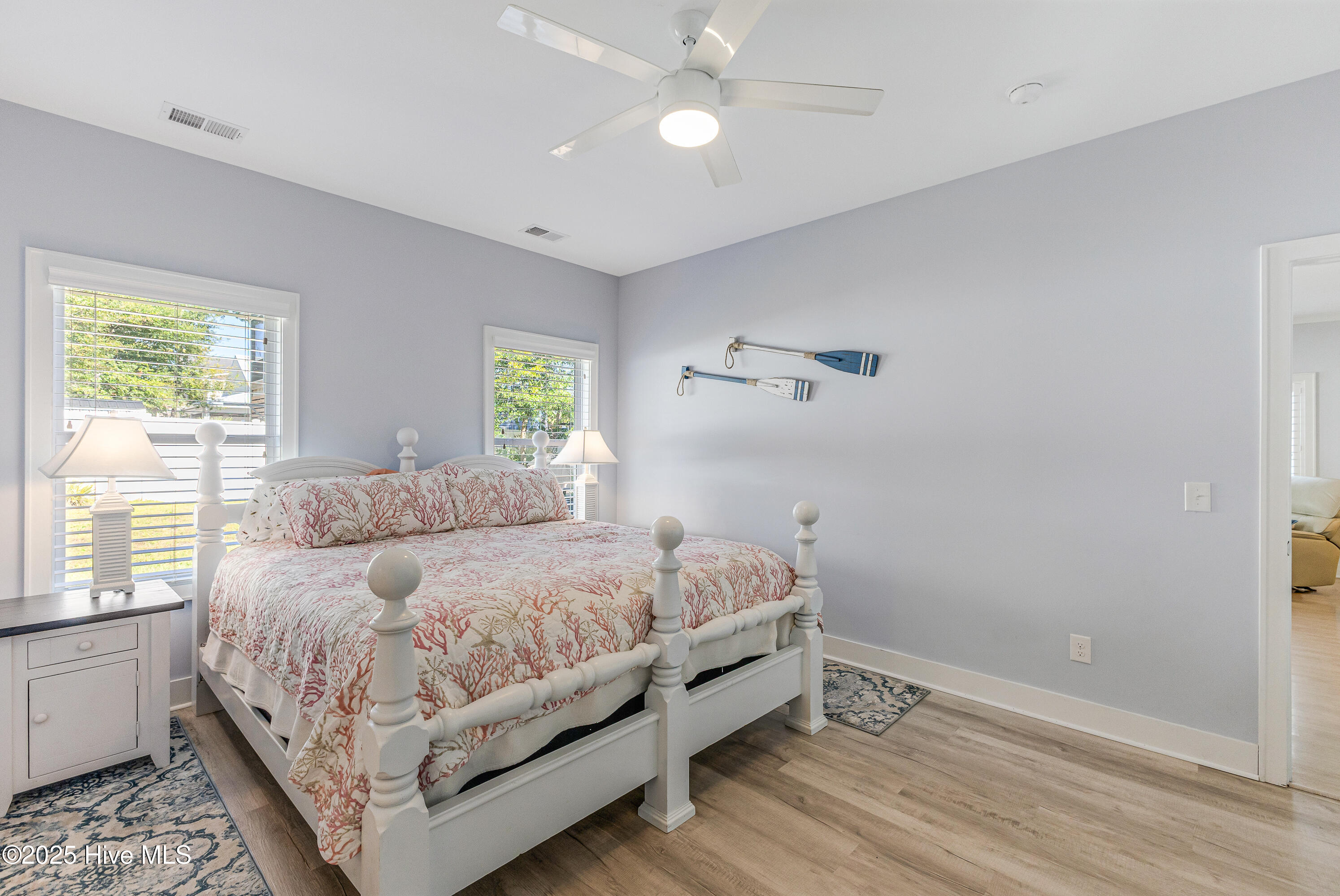 100523610 | Photo 19