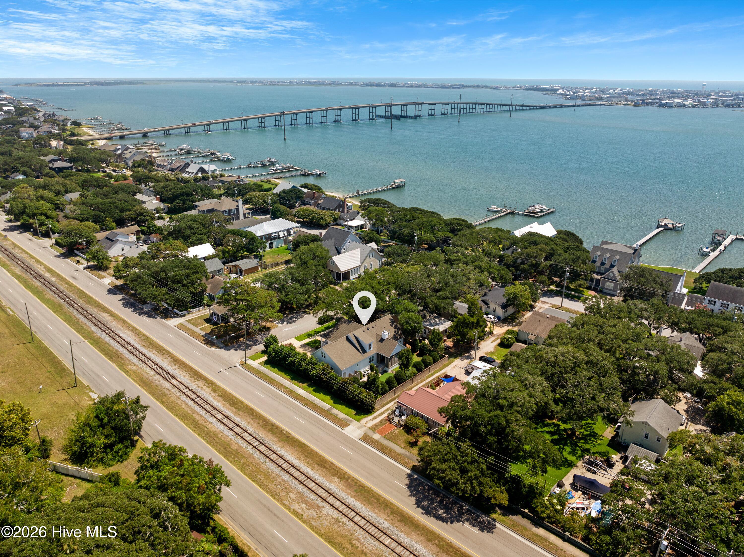 100 S 27th Street,Morehead City
