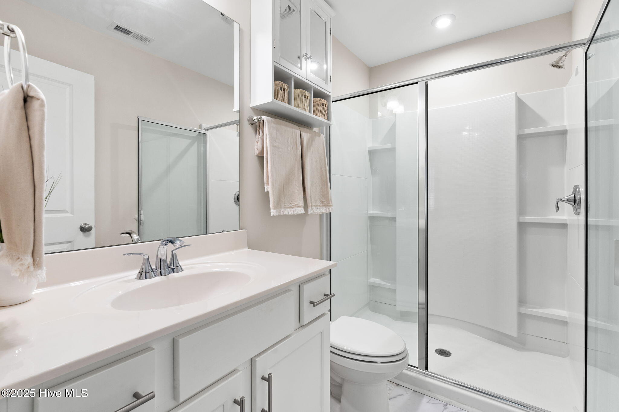 100549015 | Photo 14