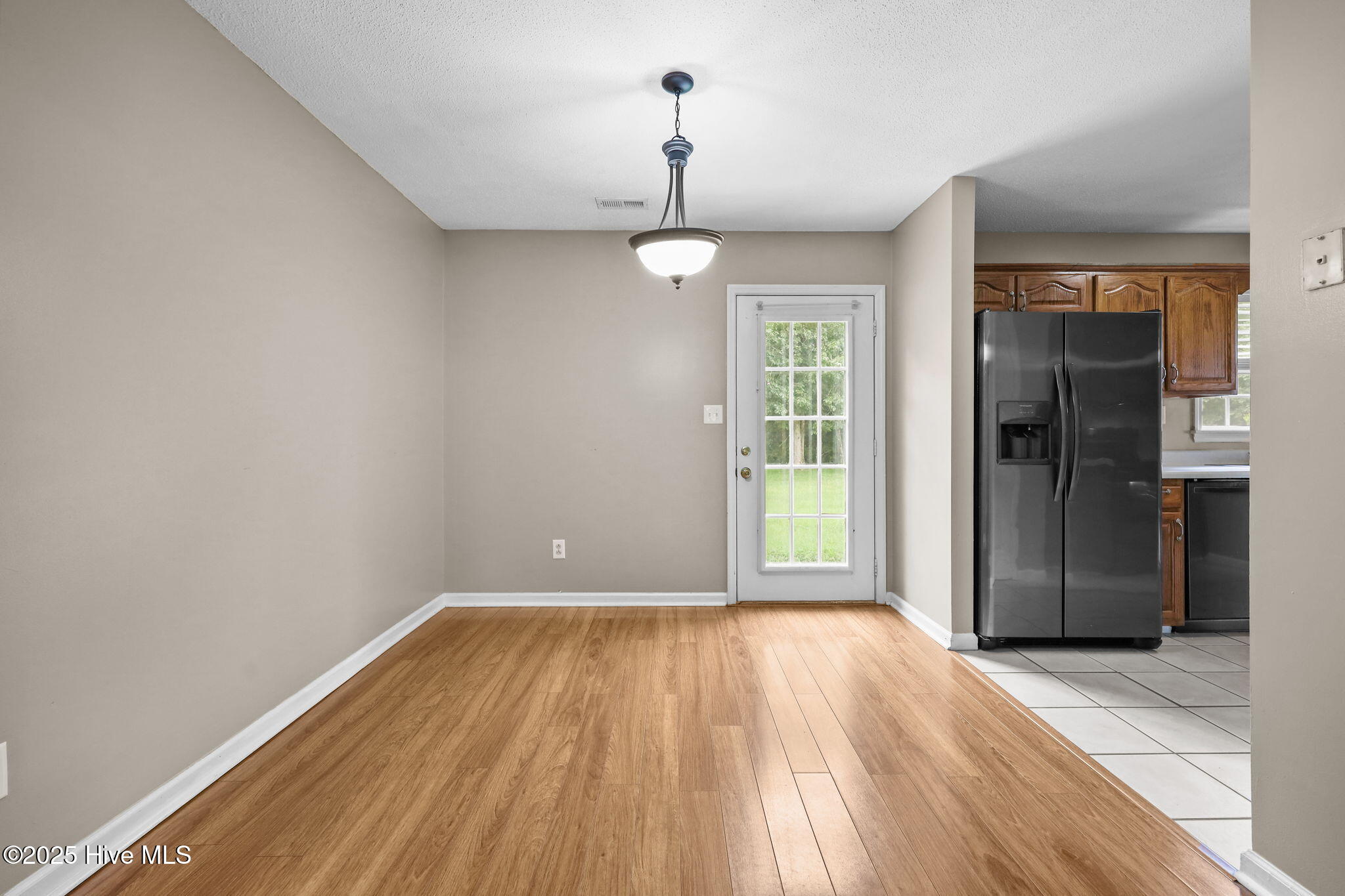 4-web-or-mls-529 Blackberry Ct. 12