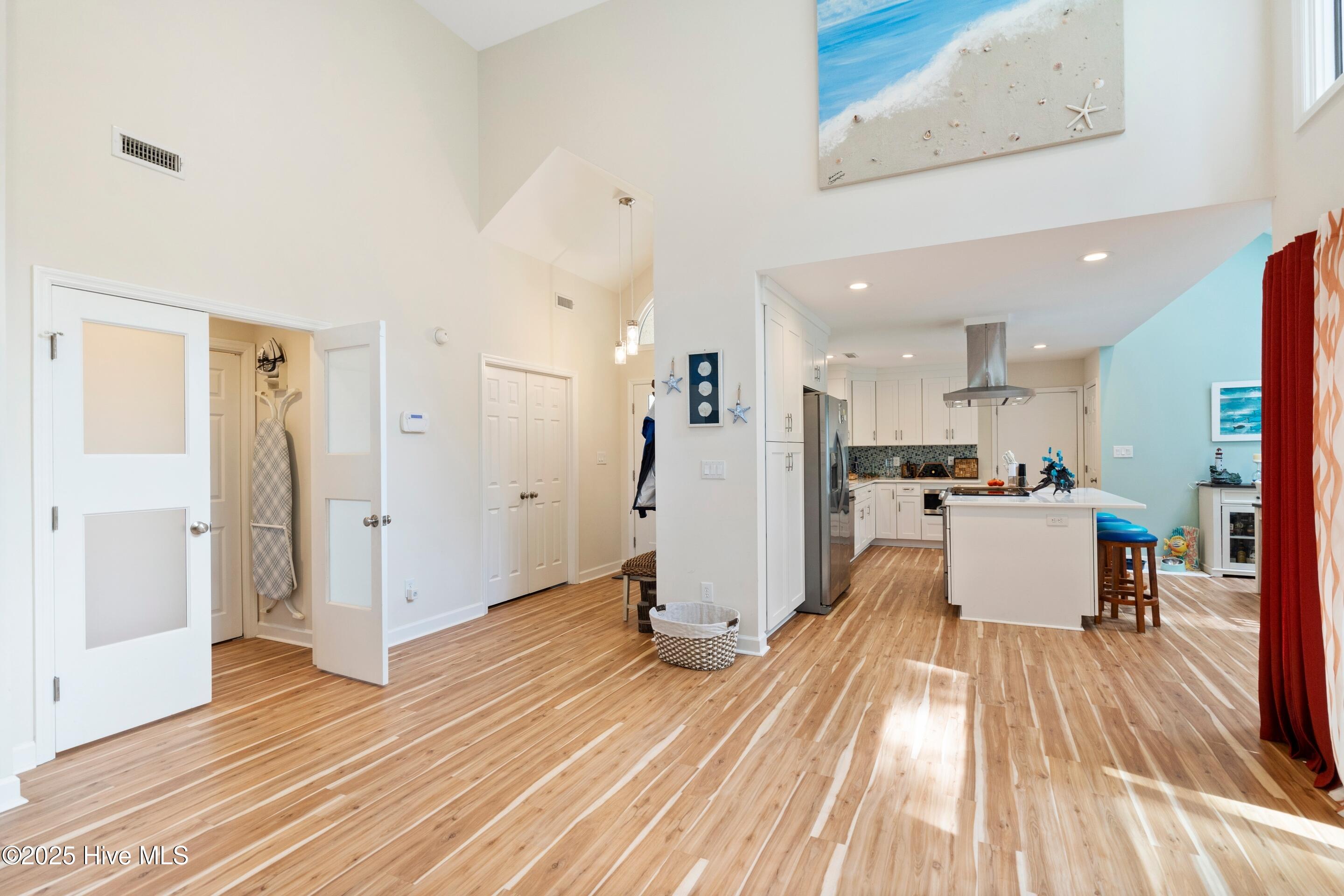 100517106 | Photo 14