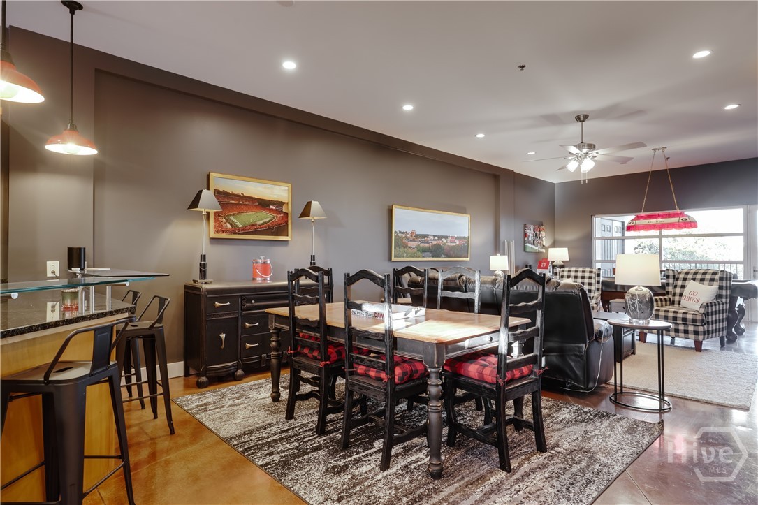 494 Baxter Street 32