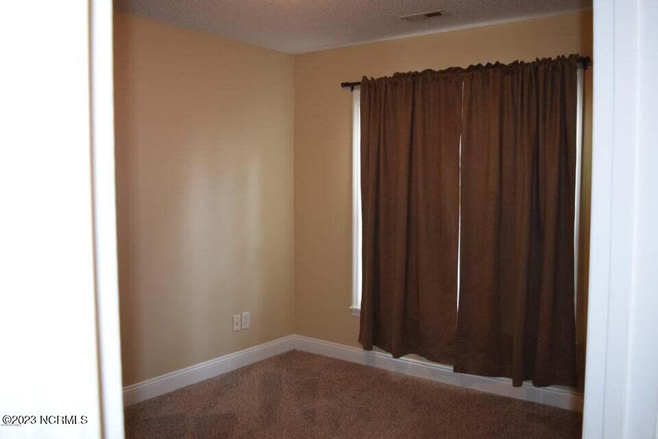 100557882 | Photo 14