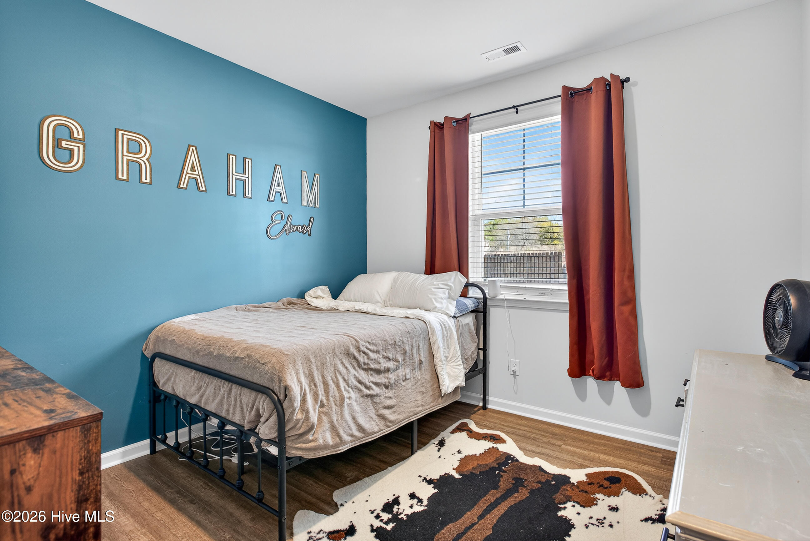 100565629 | Photo 19