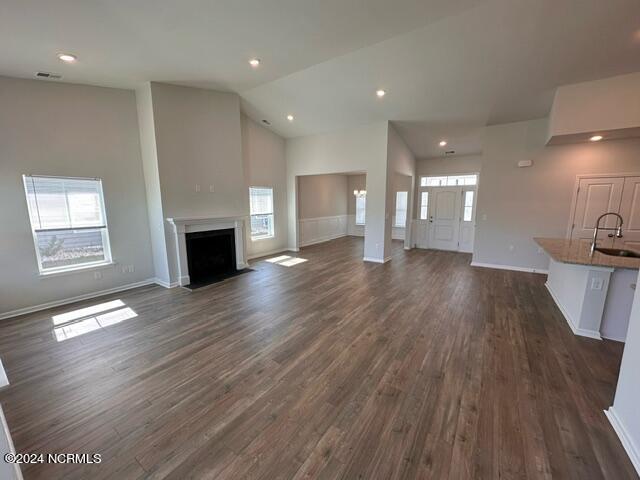 100532642 | Photo 11