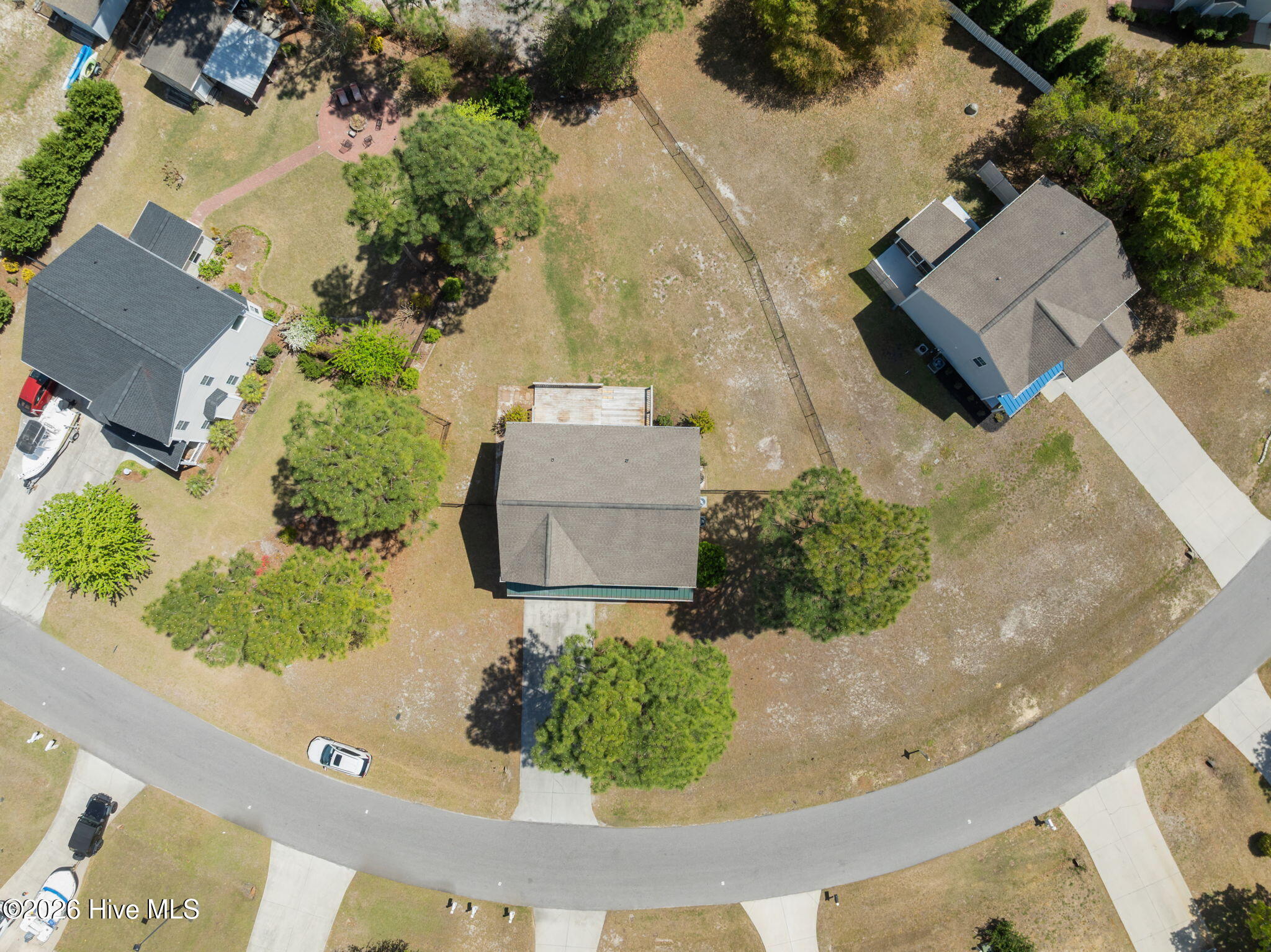 100565984 | Photo 49