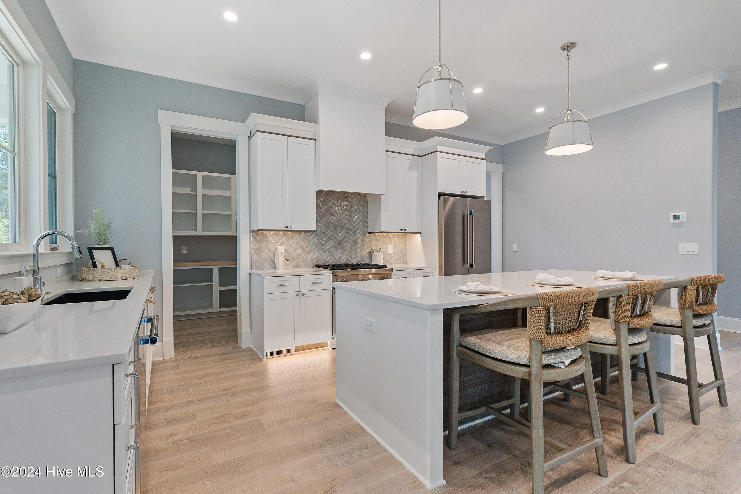 100451918 | Photo 17