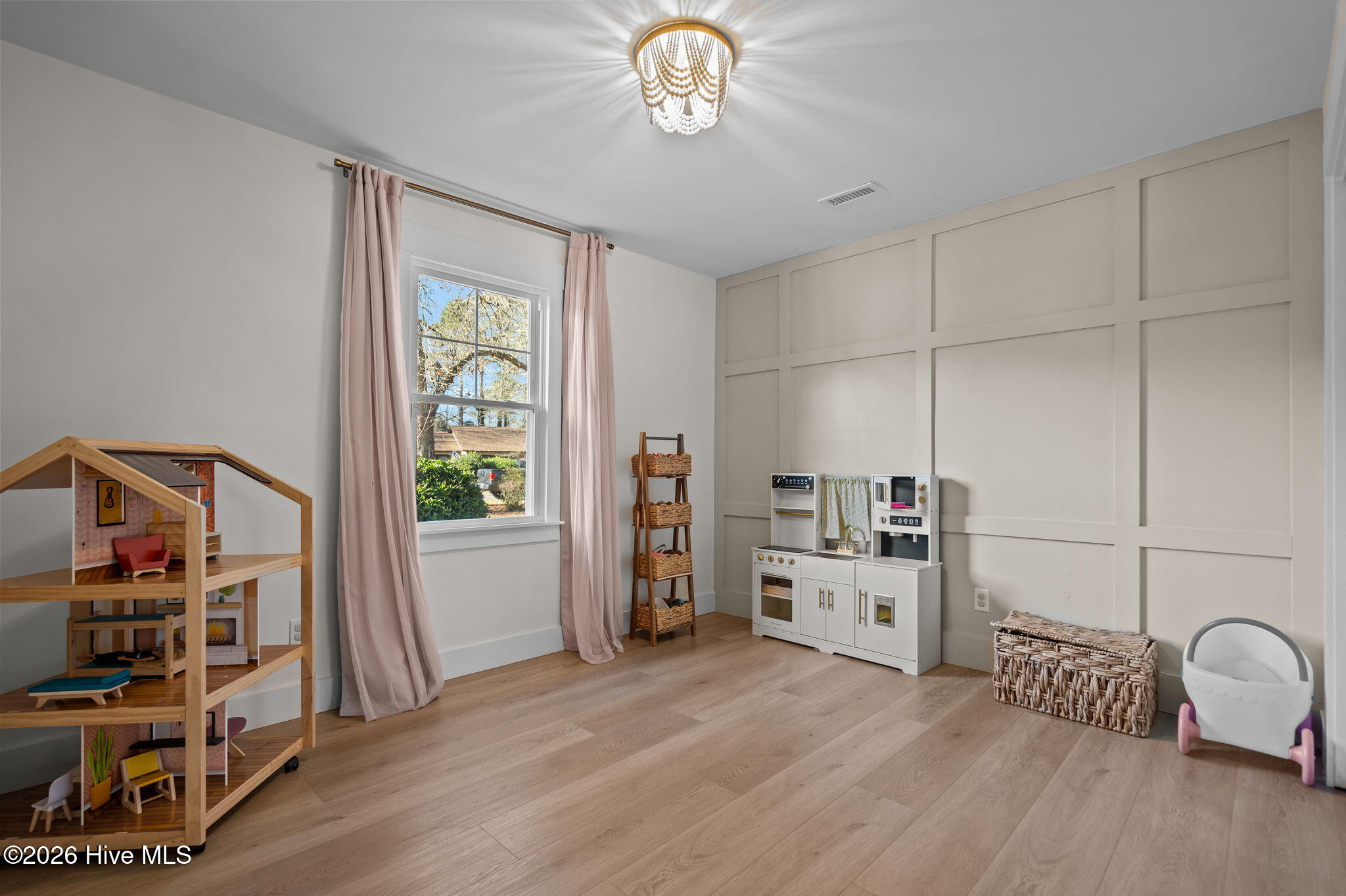 100552729 | Photo 28