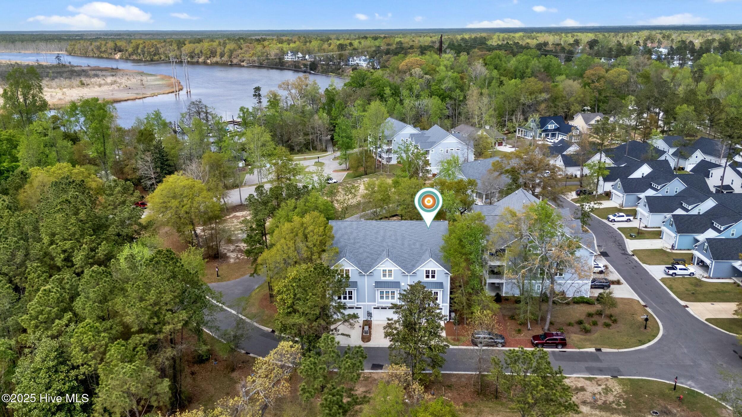 100498490 | Photo 49