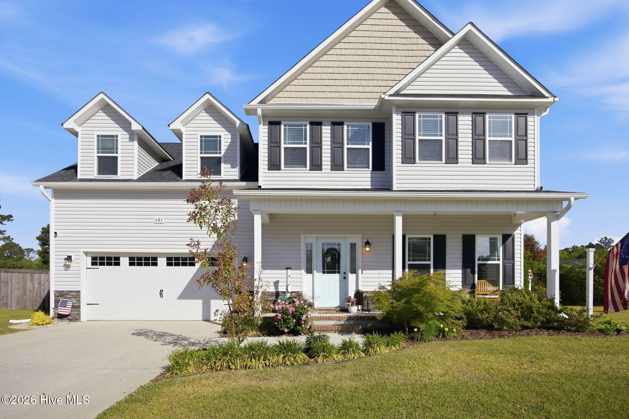 100570576 | Photo 53