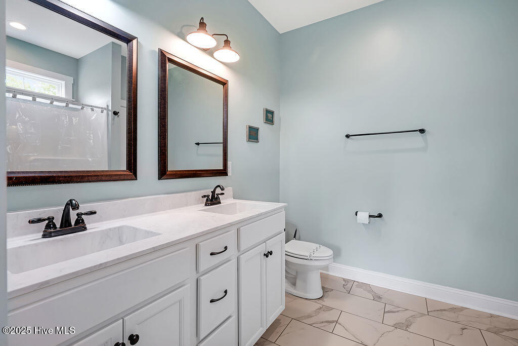 100504186 | Photo 24