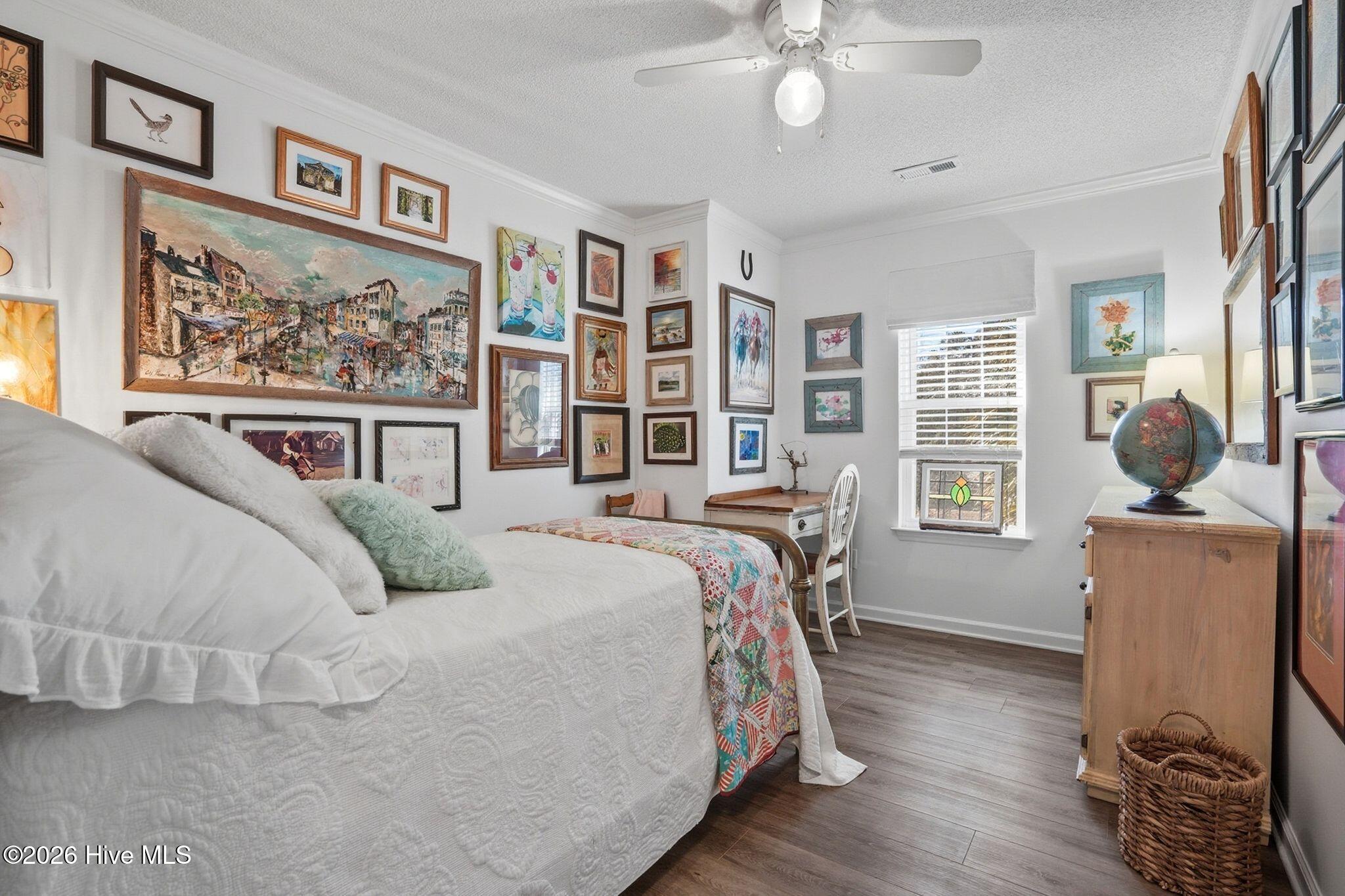 100557423 | Photo 52