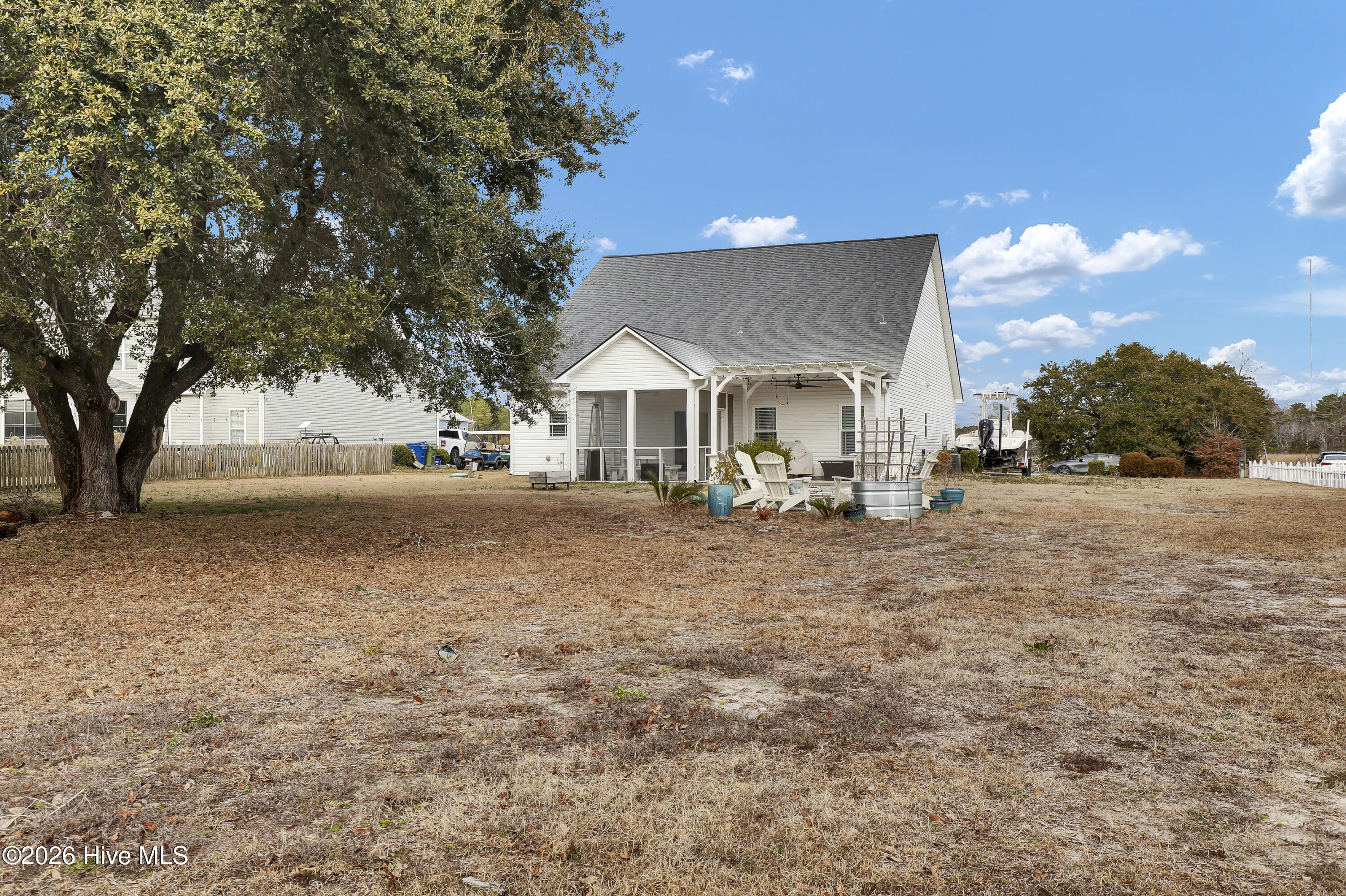 100548162 | Photo 30