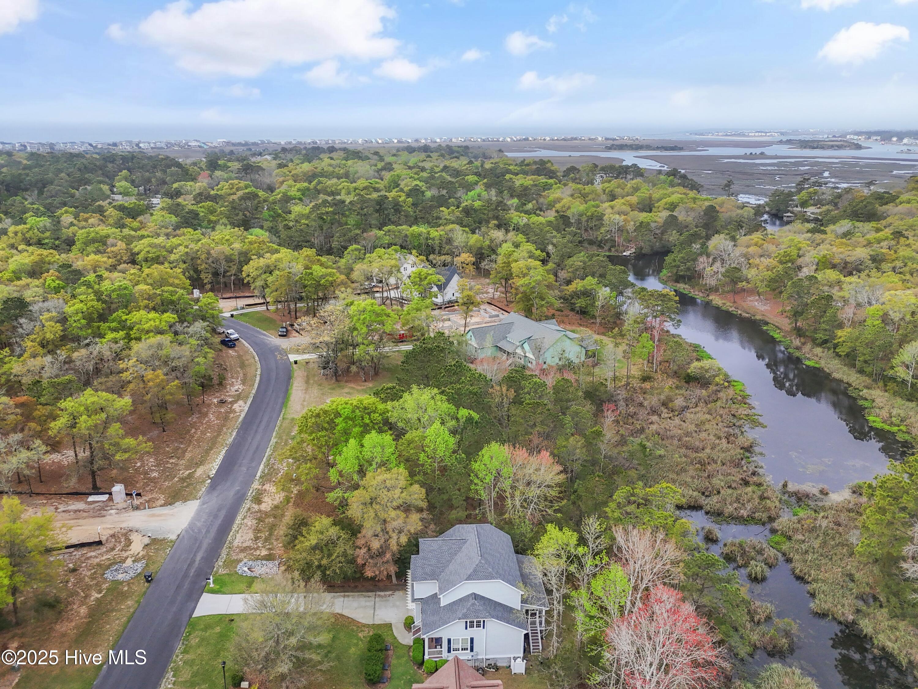 100520830 | Photo 70