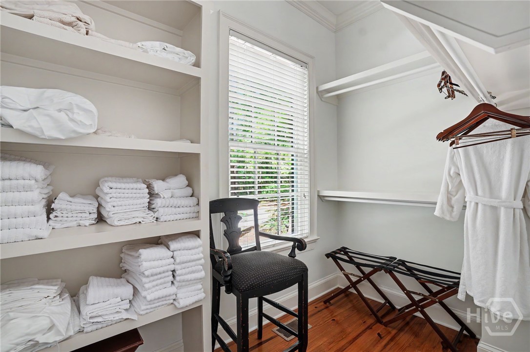 Primary En-Suite