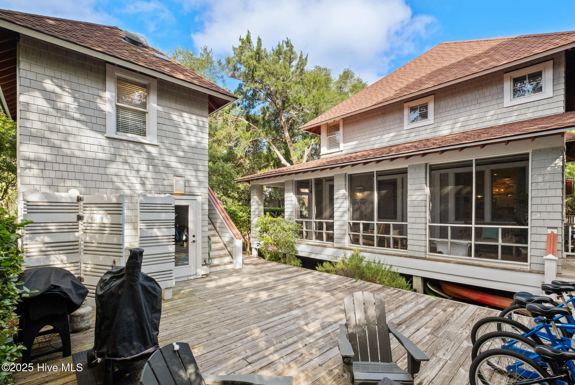 100534470 | Photo 29