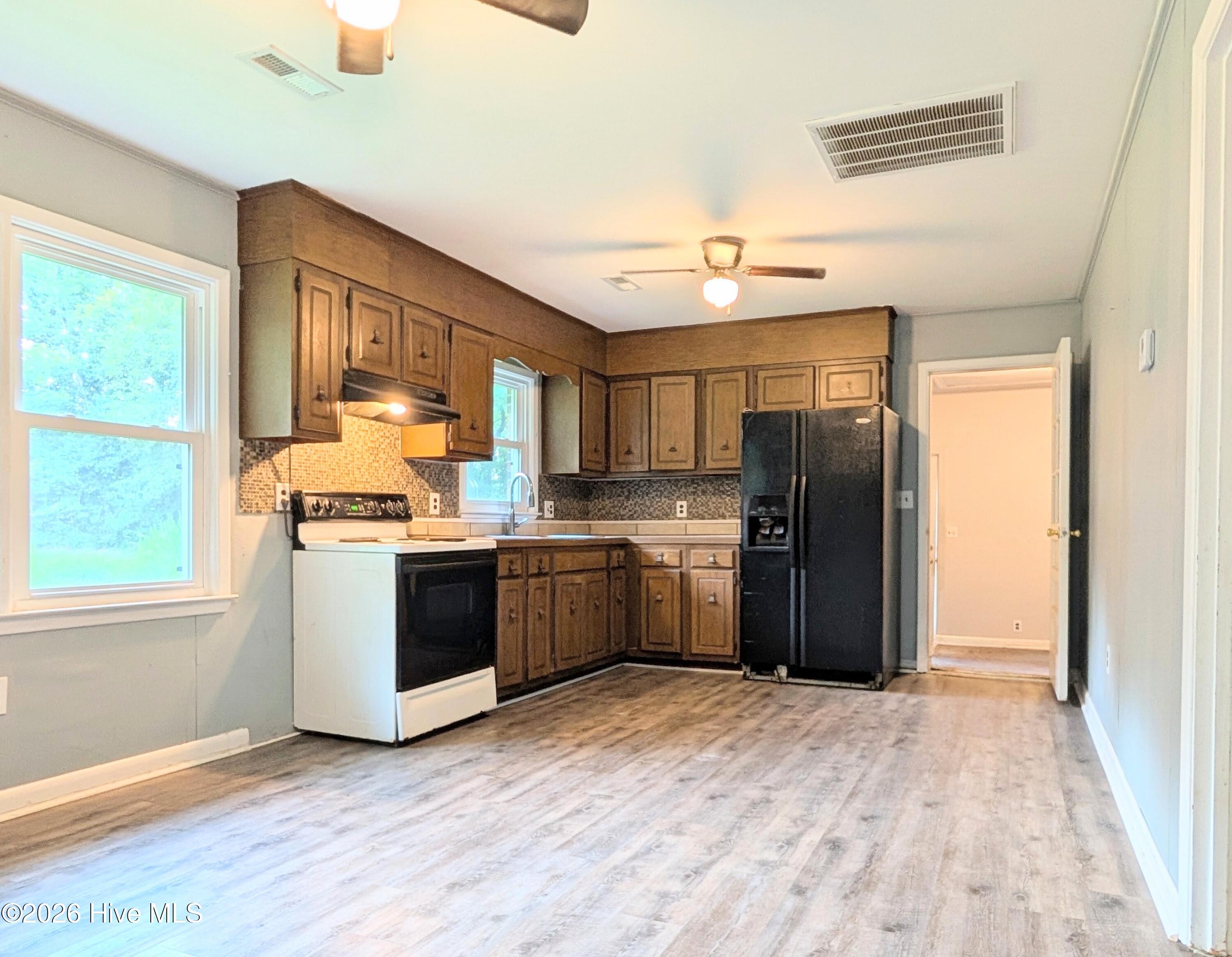 5th image of 254 Harrell Rd, Burgaw, NC 28425 | MLS# 100598412