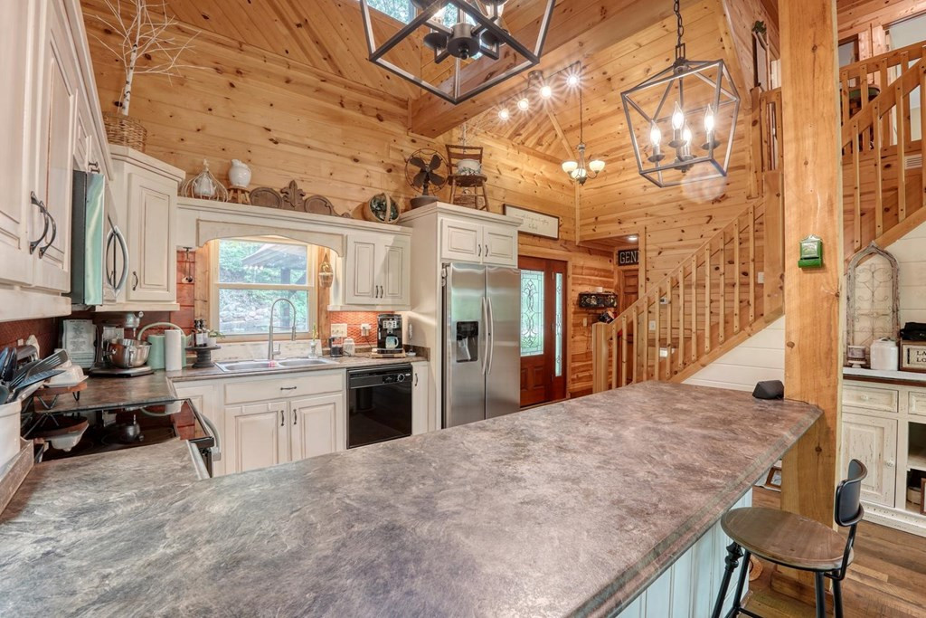 Exterior photo of 529 Talulu Pass, Murphy, NC 28906. MLS: 98544625