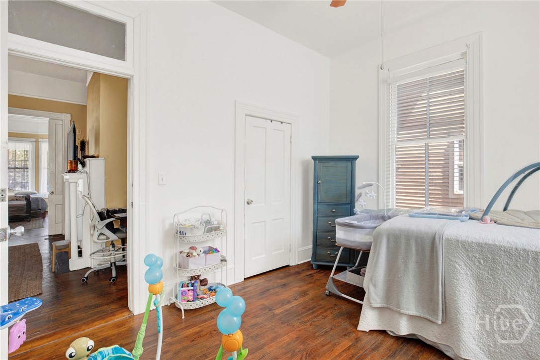 2nd bedroom