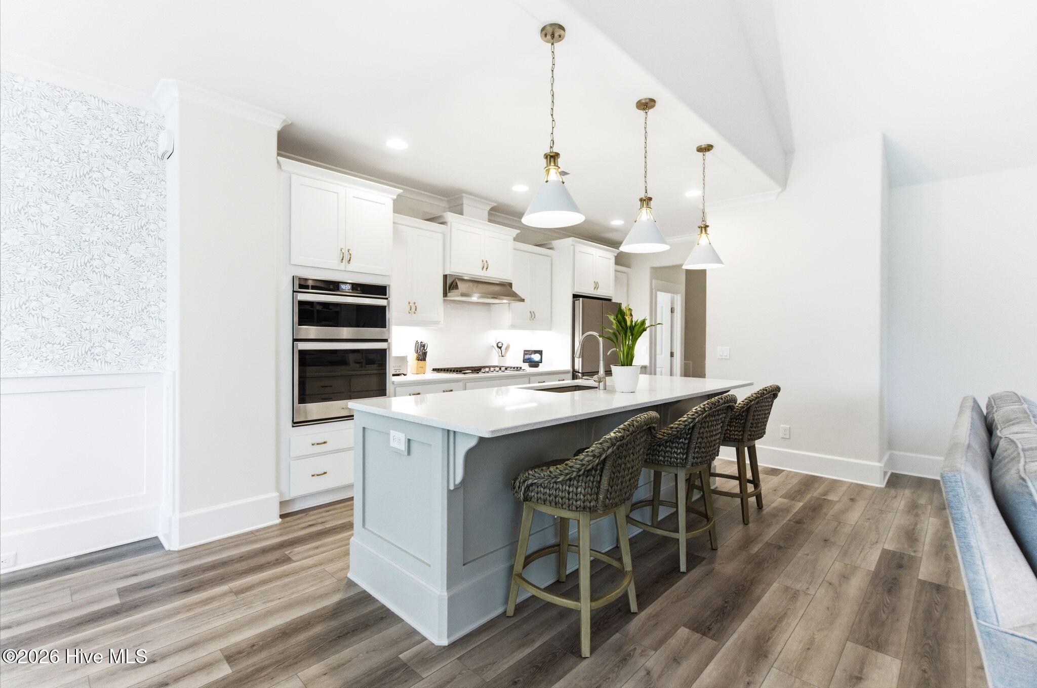 100566081 | Photo 14