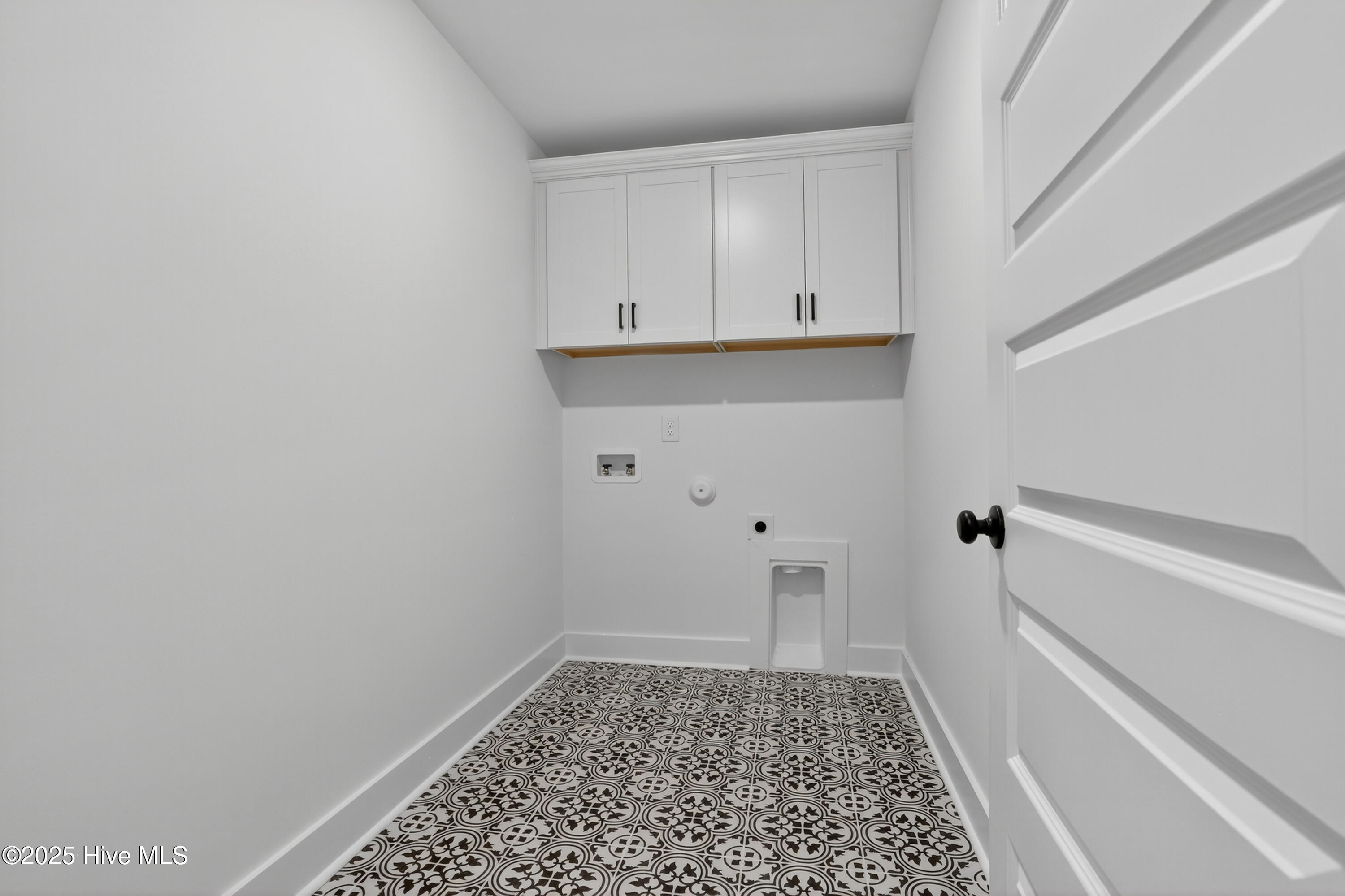 100553906 | Photo 16