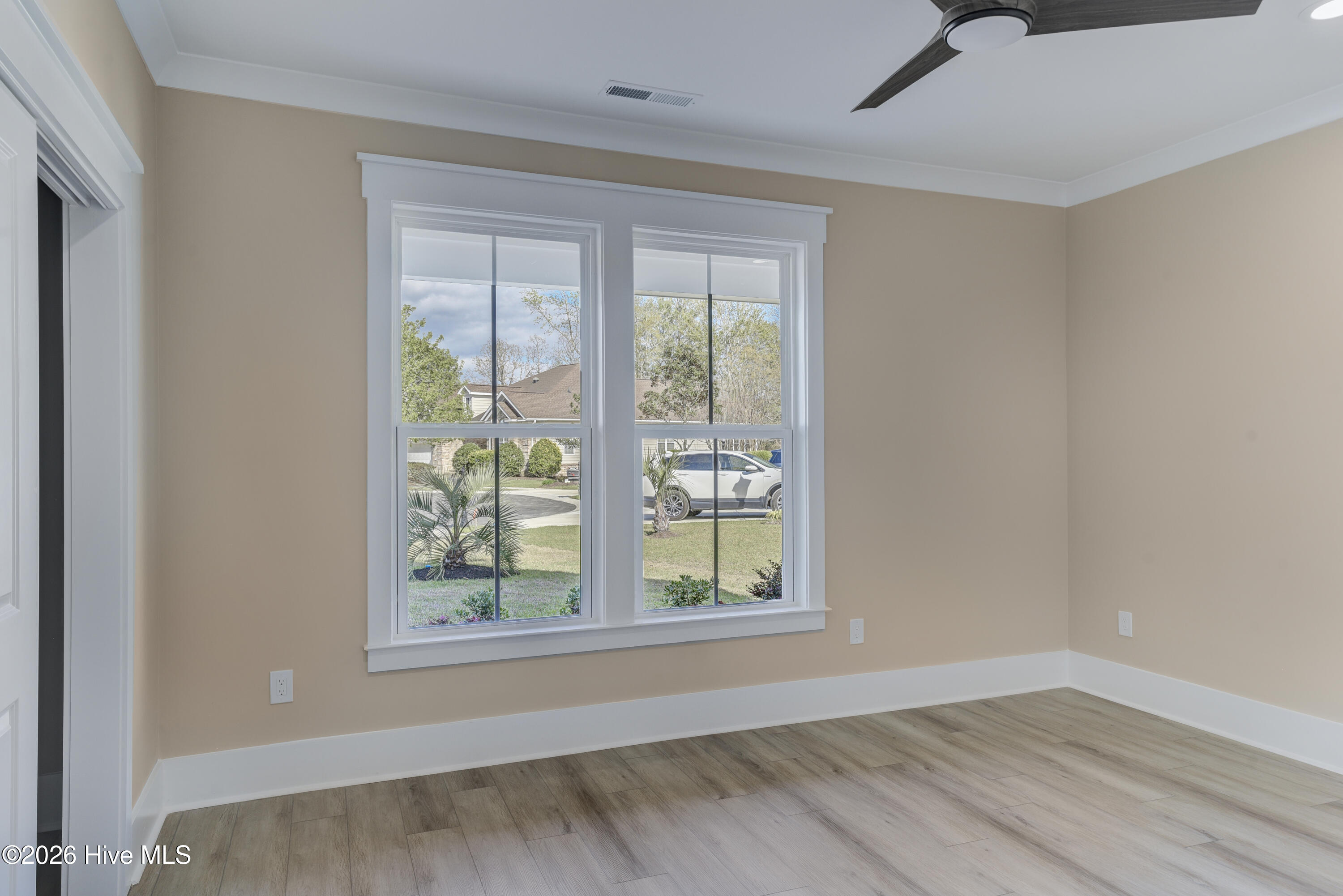 100541947 | Photo 41